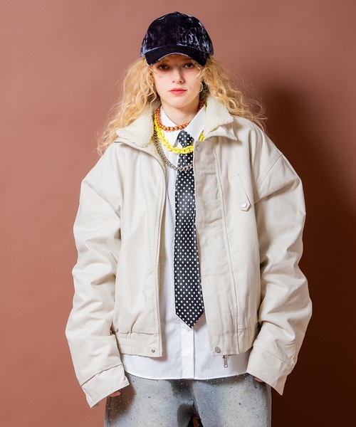 a.p.o.v.(エーピーオービー)の「a.p.o.v. 裏ボアダックオーバーサイズ短丈ミリタリーブルゾン(ブルゾン・メンズ・アイボリー/ブラック/ベージュ・ONESIZE)」の3枚目の写真
