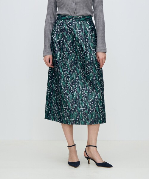 TOMORROWLAND collection(トゥモローランドコレクション)の「リリーベル タックAラインスカート(スカート・レディース・グリーン系その他・34/36)」の3枚目の写真