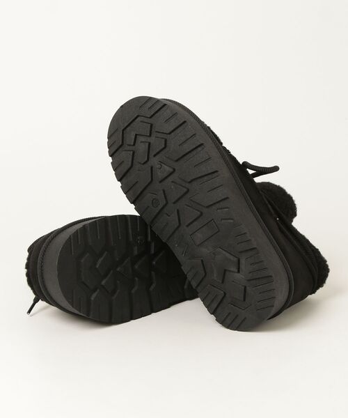 Vini（ヴィニ）の「【もふもふボア】厚底ムートンタッチショートブーツ（ブーツ・レディース・ブラック/ホワイト・MEDIUM）」の4枚目の写真