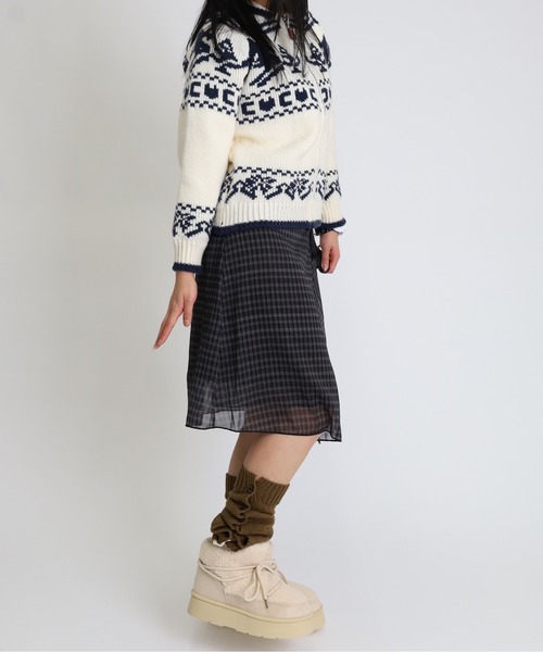 Vini（ヴィニ）の「【もふもふボア】厚底ムートンタッチショートブーツ（ブーツ・レディース・ブラック/ホワイト・MEDIUM）」の8枚目の写真