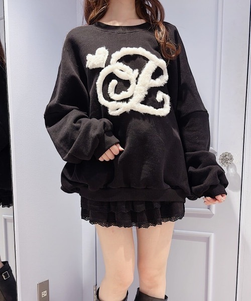 lilLilly（リルリリー）の「ファースウェットプルオーバー（スウェット・レディース・ホワイト/ブラック/グレー・FREE）」の2枚目の写真