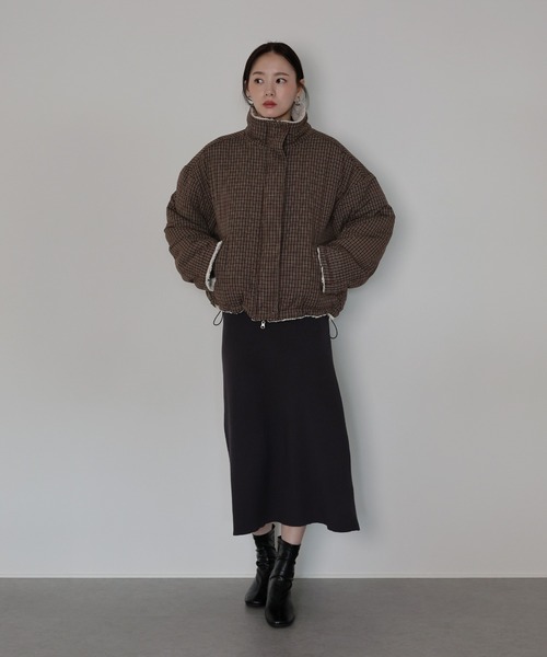 J by blue(ジェイバイブルー)の「2WAYボアチェックダウンジャケット(ダウンジャケット/コート・レディース・ブラウン/ブラック/ベージュ・MEDIUM)」の14枚目の写真
