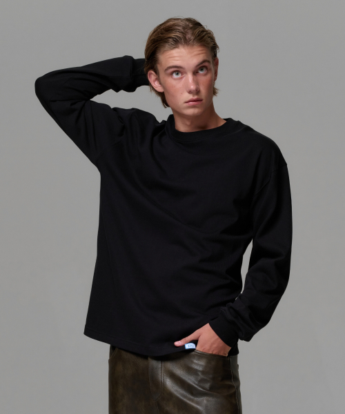 ERA(エラ)の「UNISEX ERA SHOULDER LOGO T - BLACK(Tシャツ/カットソー・レディース・ブラック・SMALL/MEDIUM/LARGE)」の10枚目の写真