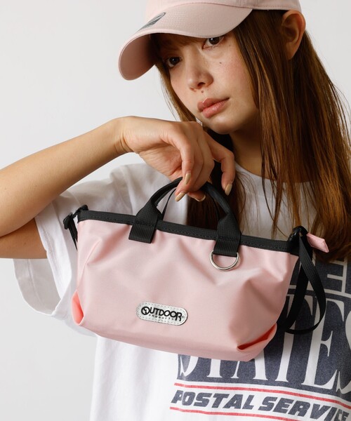 ABAHOUSE(アバハウス)の「【OUTDOOR PRODUCTS / アウトドアプロダクツ】Boat Shaped Mini Bag/ショルダー/ハンドバッグ/ユニセックス【WEBT限定】(ショルダーバッグ・メンズ・ピンク/ブラウン・フリー)」の1枚目の写真