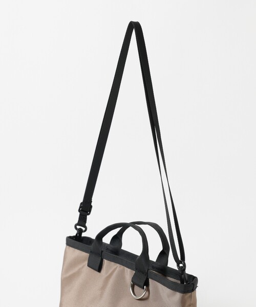 ABAHOUSE(アバハウス)の「【OUTDOOR PRODUCTS / アウトドアプロダクツ】Boat Shaped Mini Bag/ショルダー/ハンドバッグ/ユニセックス【WEBT限定】(ショルダーバッグ・メンズ・ピンク/ブラウン・フリー)」の12枚目の写真