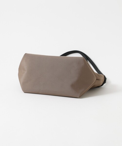 ABAHOUSE(アバハウス)の「【OUTDOOR PRODUCTS / アウトドアプロダクツ】Boat Shaped Mini Bag/ショルダー/ハンドバッグ/ユニセックス【WEBT限定】(ショルダーバッグ・メンズ・ピンク/ブラウン・フリー)」の6枚目の写真