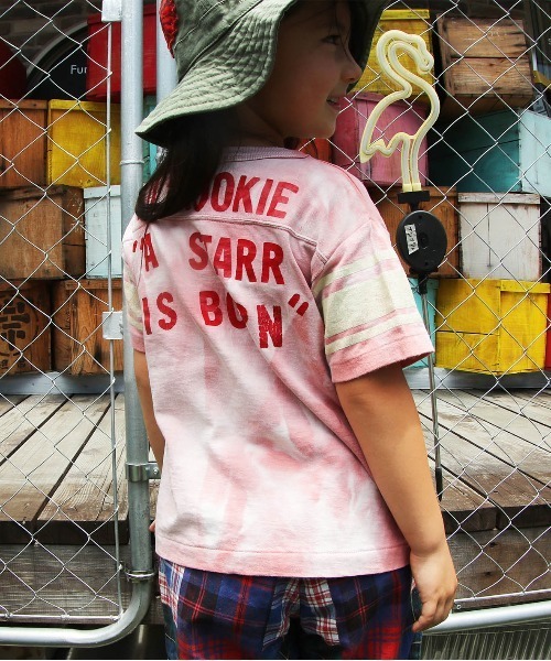 DENIM DUNGAREE(デニムダンガリー)の「Vintage Cotton Jersey 24 Tee(Tシャツ/カットソー・キッズ・ピンク・145/135)」の1枚目の写真