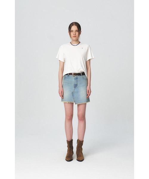KUME（クメ）の「ツイストバックディテールTシャツ、アイボリー（Tシャツ/カットソー・レディース・その他・SMALL/MEDIUM）」の2枚目の写真
