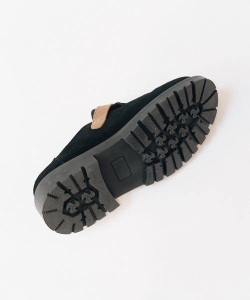 cii（シー）の「SPLIT LEATHER MULE SABOT / スプリットレザーミュールサボ（サンダル・メンズ・ブラック/ベージュ・SMALL/X-SMALL/LARGE/MEDIUM）」の16枚目の写真