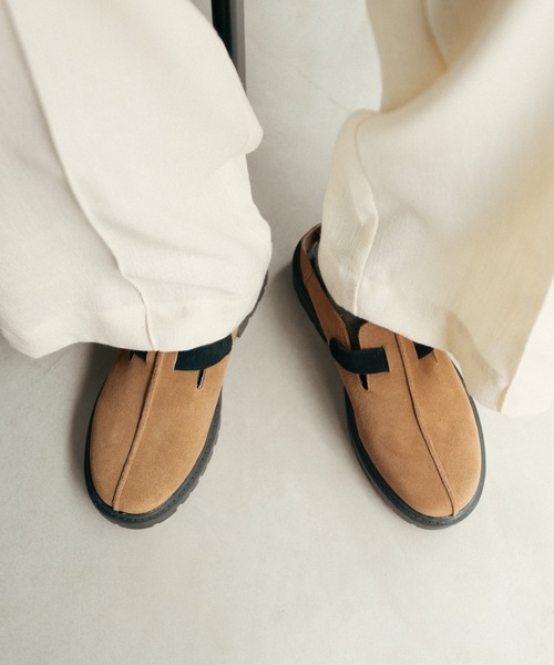 cii（シー）の「SPLIT LEATHER MULE SABOT / スプリットレザーミュールサボ（サンダル・メンズ・ブラック/ベージュ・SMALL/X-SMALL/LARGE/MEDIUM）」の4枚目の写真
