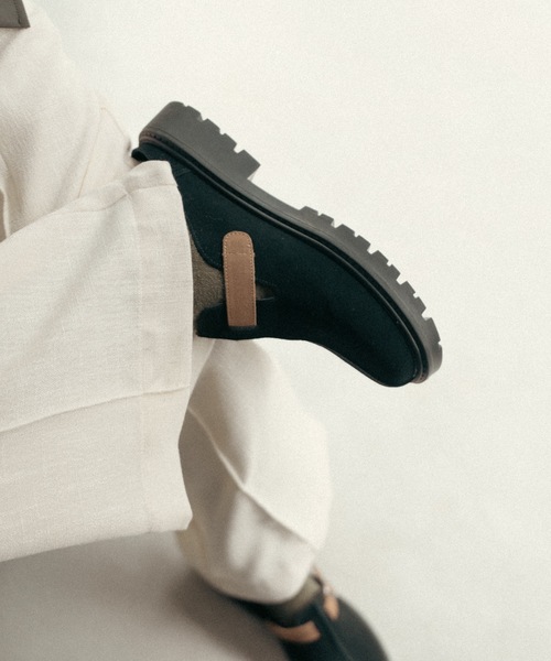 cii（シー）の「SPLIT LEATHER MULE SABOT / スプリットレザーミュールサボ（サンダル・メンズ・ブラック/ベージュ・SMALL/X-SMALL/LARGE/MEDIUM）」の11枚目の写真