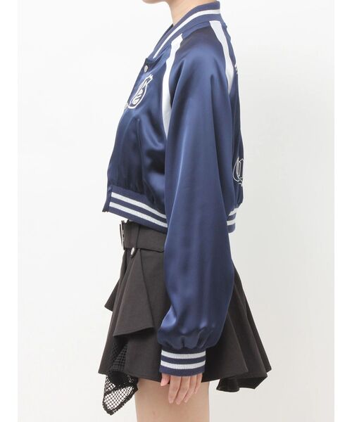 GYDA(ジェイダ)の「BACK GYDA logo Shortブルゾン(ブルゾン・レディース・オフホワイト/ネイビー/ピンク・FREE)」の8枚目の写真