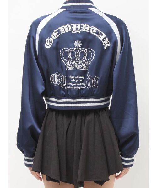 GYDA(ジェイダ)の「BACK GYDA logo Shortブルゾン(ブルゾン・レディース・オフホワイト/ネイビー/ピンク・FREE)」の9枚目の写真