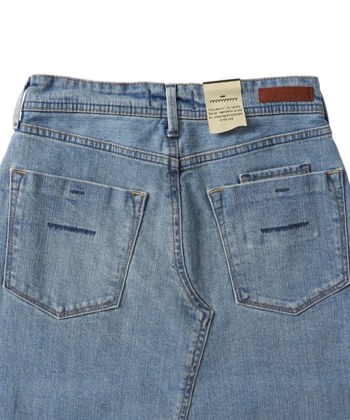 YANUK（ヤヌーク）の「YANUK / Flare Long Skirt(フレアロングデニムスカート 57162305)（デニムスカート・レディース・ブルー・38/36）」の12枚目の写真