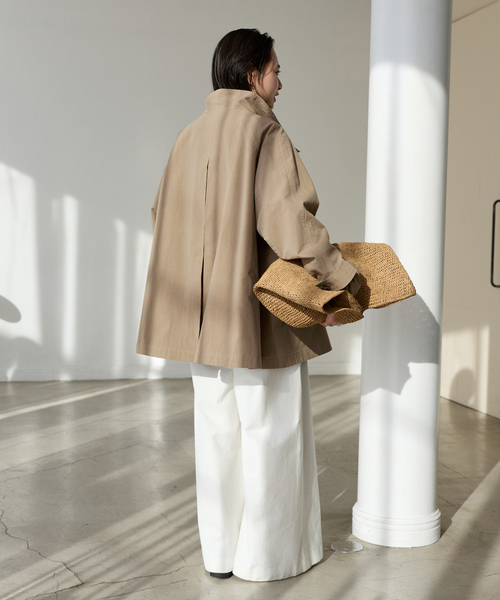 JOURNAL STANDARD（ジャーナルスタンダード）の「オーガニックコットンワッシャーテントコート（その他アウター・レディース・ベージュ/ネイビー・FREE）」の6枚目の写真