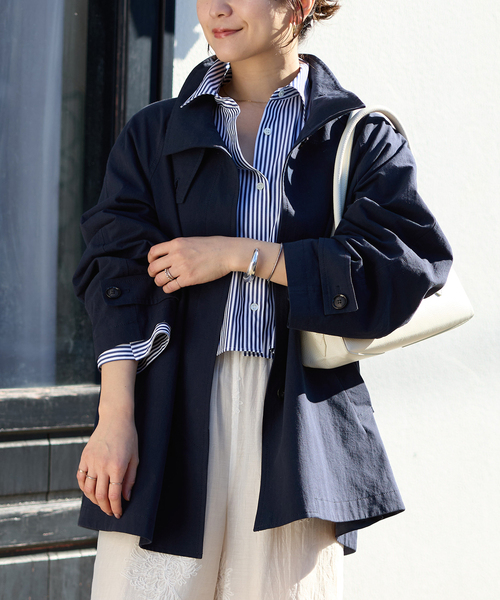 JOURNAL STANDARD（ジャーナルスタンダード）の「オーガニックコットンワッシャーテントコート（その他アウター・レディース・ベージュ/ネイビー・FREE）」の17枚目の写真