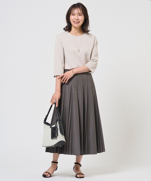 J.PRESS（ジェイプレス）の「【WEB限定カラーあり】TC ライトタンブラー プリーツ スカート（スカート・レディース・グレー系/ブラック系/ベージュ系・11/9/7）」の16枚目の写真