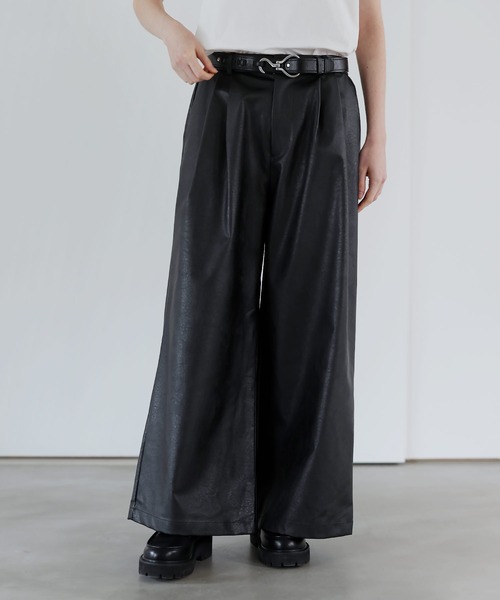 SOCCE（ソーシー）の「ヴィンテージ加工ワイドフレア合皮スラックス（スラックス・メンズ・ブルー系/ブラック/グレー系・S/M/L/XL）」の5枚目の写真