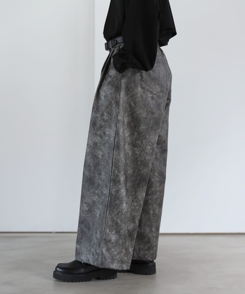 SOCCE（ソーシー）の「ヴィンテージ加工ワイドフレア合皮スラックス（スラックス・メンズ・ブルー系/ブラック/グレー系・S/M/L/XL）」の17枚目の写真