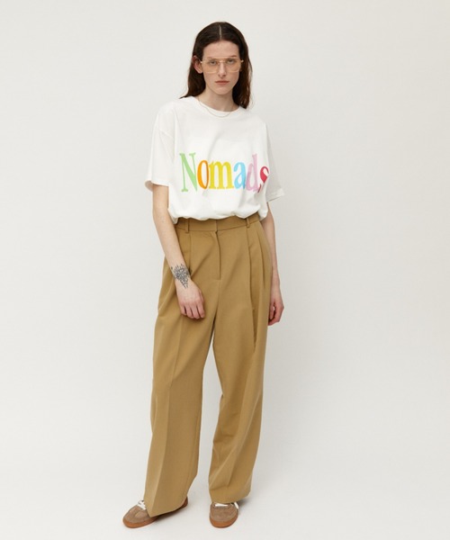 Auntie Rosa Holiday(アンティローザホリデー)の「NomadsカラーロゴオーバーサイズT(Tシャツ/カットソー・レディース・チャコールグレー/ホワイト・FREE)」の9枚目の写真