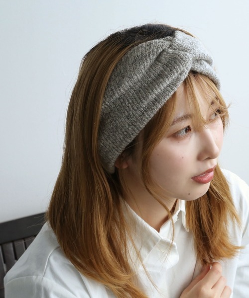 colleca la(コレカラ)の「2WAYツイストニットターバン(ヘアバンド・レディース・ブラック/グレー・FREE)」の5枚目の写真