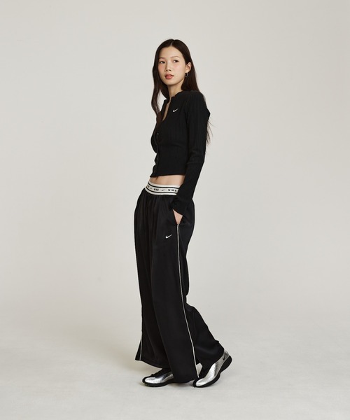 NIKE(ナイキ)の「ナイキ スポーツウェア ウィメンズ ルーズ ミッドライズ サテンパンツ / Nike Sportswear Women's Loose Mid-Rise Satin Pants IH1327-010 Black(その他パンツ・レディース・ブラック・L/M/S/XS/XL)」の19枚目の写真