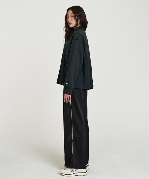 NIKE(ナイキ)の「ナイキ スポーツウェア ウィメンズ ルーズ ミッドライズ サテンパンツ / Nike Sportswear Women's Loose Mid-Rise Satin Pants IH1327-010 Black(その他パンツ・レディース・ブラック・L/M/S/XS/XL)」の14枚目の写真