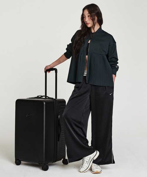 NIKE(ナイキ)の「ナイキ スポーツウェア ウィメンズ ルーズ ミッドライズ サテンパンツ / Nike Sportswear Women's Loose Mid-Rise Satin Pants IH1327-010 Black(その他パンツ・レディース・ブラック・L/M/S/XS/XL)」の16枚目の写真