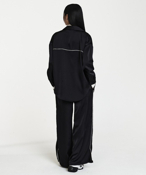 NIKE(ナイキ)の「ナイキ スポーツウェア ウィメンズ ルーズ ミッドライズ サテンパンツ / Nike Sportswear Women's Loose Mid-Rise Satin Pants IH1327-010 Black(その他パンツ・レディース・ブラック・L/M/S/XS/XL)」の12枚目の写真