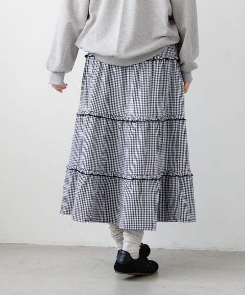 flower（フラワー）の「フリルギンガムスカート（スカート・レディース・ベージュ/ブラック・FREE）」の4枚目の写真