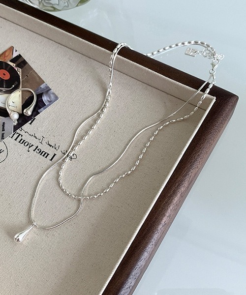 ARCHIVER(アーカイバ)の「【Bz】ドロップモチーフ レイヤードネックレス シルバー (DAY)(ネックレス・レディース・シルバー・FREE)」の4枚目の写真