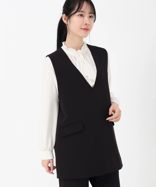STRAWBERRY-FIELDS(ストロベリーフィールズ)の「フリーラインクロスⅡ_2WayストレッチVネックベスト(ベスト・レディース・ブラック・2)」の4枚目の写真