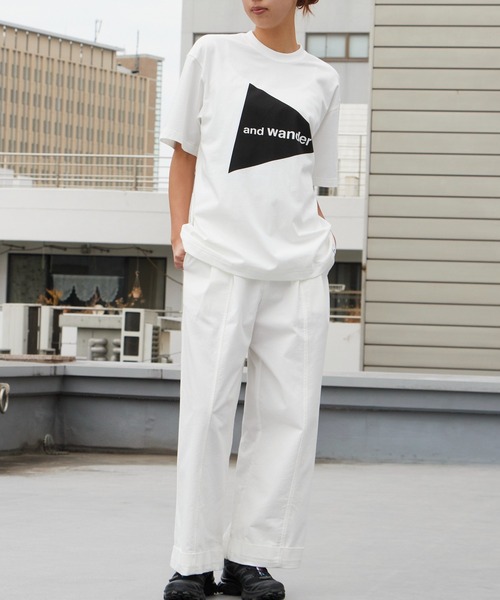 and wander(アンドワンダー)の「and wander/アンドワンダー and wander big logo SS T クルーネックTシャツ 2026年 夏 夏服(Tシャツ/カットソー・メンズ・ブラック/ホワイト・M/L/XL)」の10枚目の写真