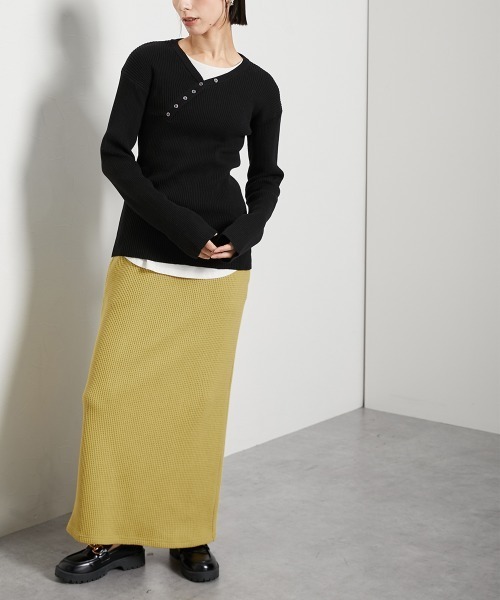 Soiunique（スワユニーク）の「斜めボタンデザインVネックリブニット ［Soiunique］（ニット/セーター・レディース・グリーン/ブラック/オフホワイト/杢グレー・M/L/LL）」の22枚目の写真