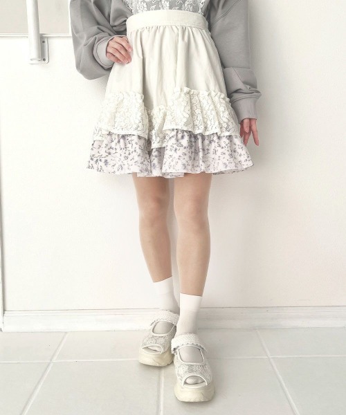 F i.n.t（フィント）の「【セットアップ対応】レースフリルミニスカート/fint フィント（スカート・レディース・アイボリー/ホワイト×パープル・FREE）」の4枚目の写真
