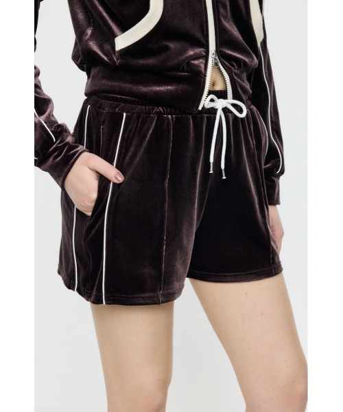MOUSSY（マウジー）の「【26年SS新作】【セットアップ対応】VELOUR トラックショートパンツ（その他パンツ・レディース・アイボリー/ブラック/ブラウン・FREE）」の10枚目の写真