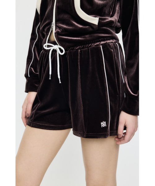 MOUSSY（マウジー）の「【26年SS新作】【セットアップ対応】VELOUR トラックショートパンツ（その他パンツ・レディース・アイボリー/ブラック/ブラウン・FREE）」の11枚目の写真