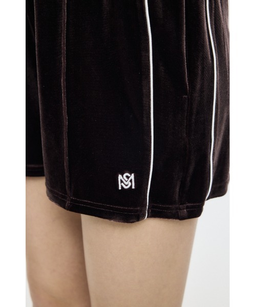 MOUSSY（マウジー）の「【26年SS新作】【セットアップ対応】VELOUR トラックショートパンツ（その他パンツ・レディース・アイボリー/ブラック/ブラウン・FREE）」の17枚目の写真