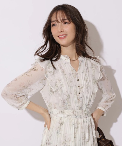 Apuweiser-riche（アプワイザーリッシェ）の「ラインフラワープリーツワンピース（ワンピース・レディース・ライトイエロー/ピンクベージュ/ライトブルー・2/1/0）」の22枚目の写真