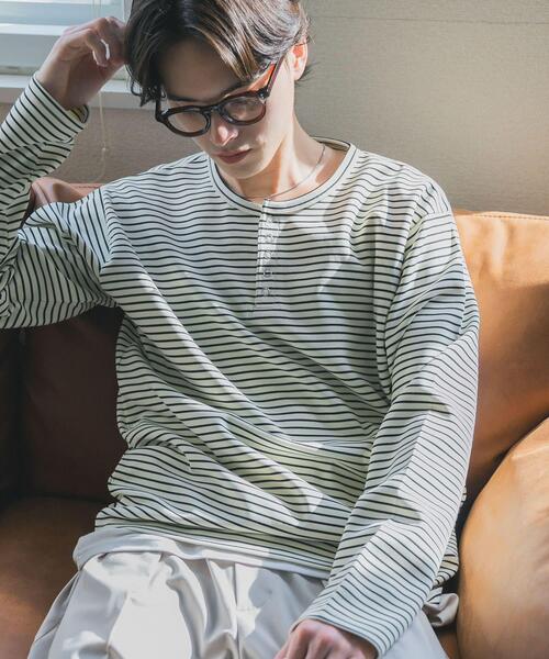 SENSE OF PLACE by URBAN RESEARCH(センスオブプレイスバイアーバンリサーチ)の「ボーダーヘンリーネックロングTシャツ(Tシャツ/カットソー・メンズ・アイボリー/ブラック/ホワイト系その他・MEDIUM/LARGE)」の3枚目の写真