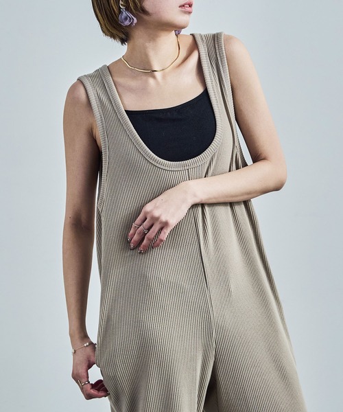Fashion Letter(ファッションレター)の「針抜きテレコ リブニットオールインワン(サロペット/オーバーオール・レディース・カーキ/グレイッシュベージュ/ブラック/杢グレー・M)」の8枚目の写真