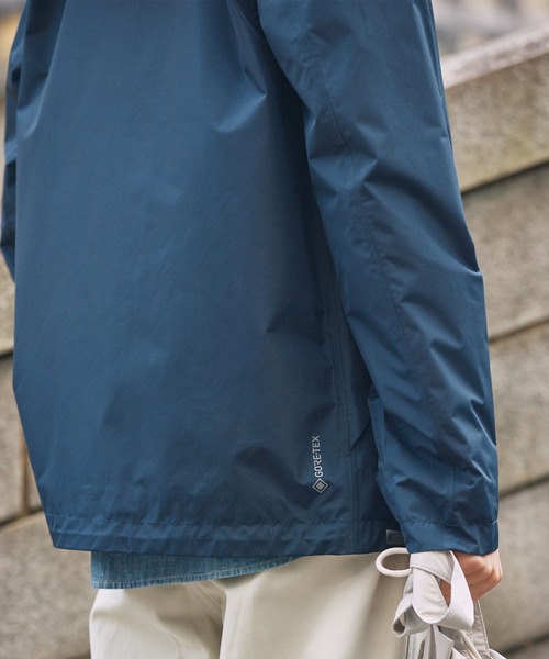 AIGLE(エーグル)の「GORE-TEX ゴアテックス 防風 透湿 防水 2レイヤー ジャケット RP / フード取り外し可(マウンテンパーカー・メンズ・ベージュ/ダークネイビー/グレー・XXL/XS/XL/S/M/L)」の5枚目の写真