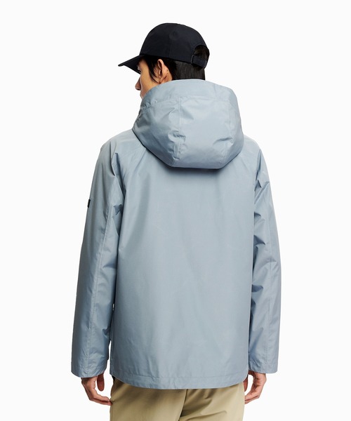 AIGLE(エーグル)の「GORE-TEX ゴアテックス 防風 透湿 防水 2レイヤー ジャケット RP / フード取り外し可(マウンテンパーカー・メンズ・ベージュ/ダークネイビー/グレー・XXL/XS/XL/S/M/L)」の12枚目の写真