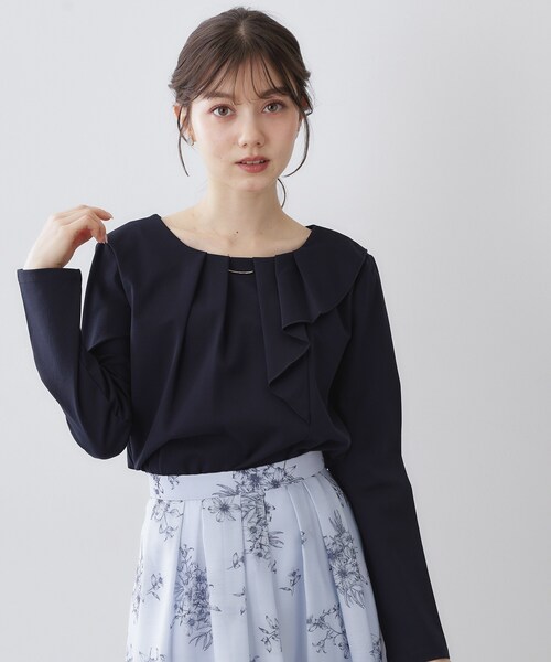 index(インデックス)の「アシメタックフリルバートップス【洗濯機OK】(Tシャツ/カットソー・レディース・ネイビー/サンドベージュ/オフホワイト・40/38/36)」の3枚目の写真