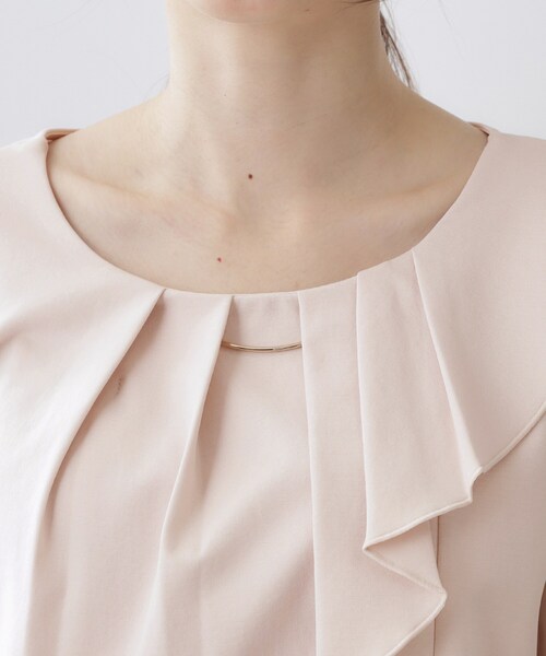 index(インデックス)の「アシメタックフリルバートップス【洗濯機OK】(Tシャツ/カットソー・レディース・ネイビー/サンドベージュ/オフホワイト・40/38/36)」の20枚目の写真