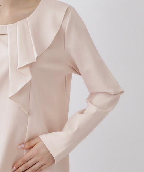 index(インデックス)の「アシメタックフリルバートップス【洗濯機OK】(Tシャツ/カットソー・レディース・ネイビー/サンドベージュ/オフホワイト・40/38/36)」の19枚目の写真