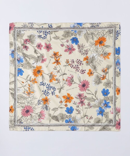 manipuri（マニプリ）の「manipuri FLOWER シルクスカーフ（バンダナ/スカーフ・レディース・ライトベージュ/ライトブルー・FREE）」の7枚目の写真