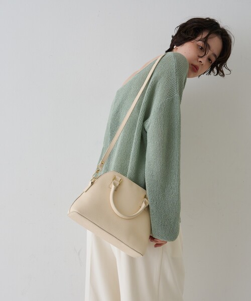 AULENTTI(オウレンティ)の「【AULENTTI/オウレンティ】レザー2wayハンドバッグ/ショルダーバッグ(ショルダーバッグ・レディース・ブラック/クリーム・フリー)」の5枚目の写真