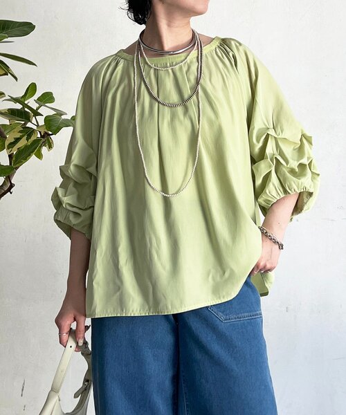 un dix cors(アンディコール)の「ボリュームスリーブブラウス(シャツ/ブラウス・レディース・オフホワイト/チャコールグレー/イエロー・FREE)」の19枚目の写真