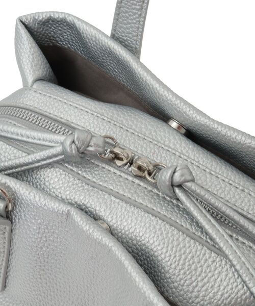 AMERICAN HOLIC（アメリカンホリック）の「パーテーション2WAYボストンバッグ（ショルダーバッグ・レディース・シルバー/ベージュ/ブラック・FREE）」の14枚目の写真